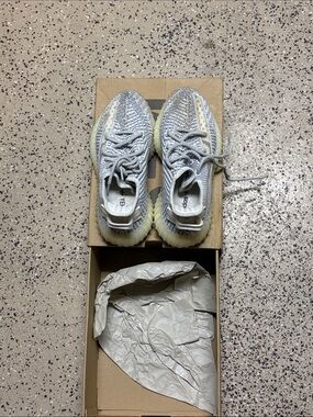 yeezy boost 350 v2 cream white box “Cream White” (TD) Size 11 - adidas Yeezy